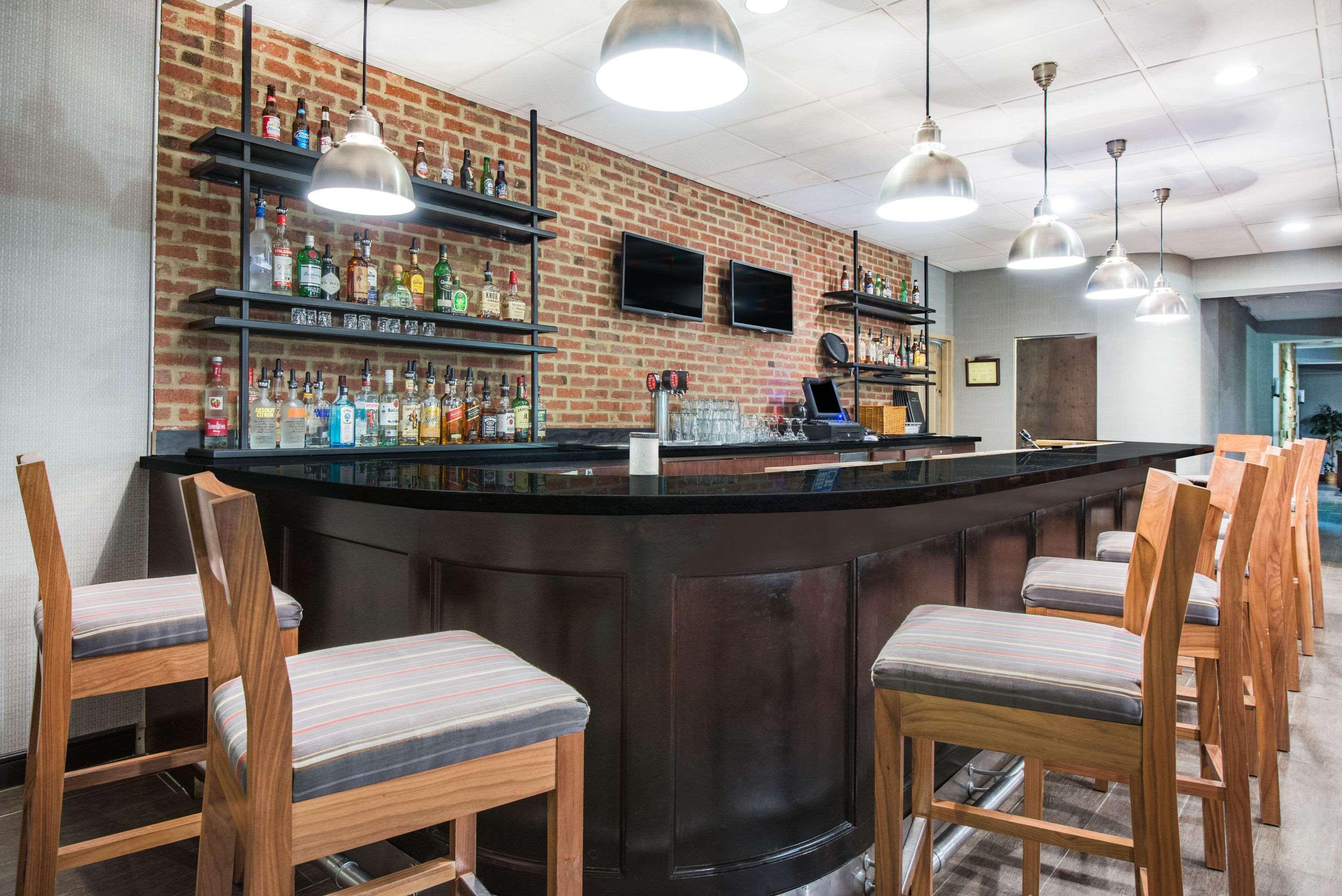 Wyndham Garden Inn Pittsburgh Airport Робінсон-Тауншип Екстер'єр фото