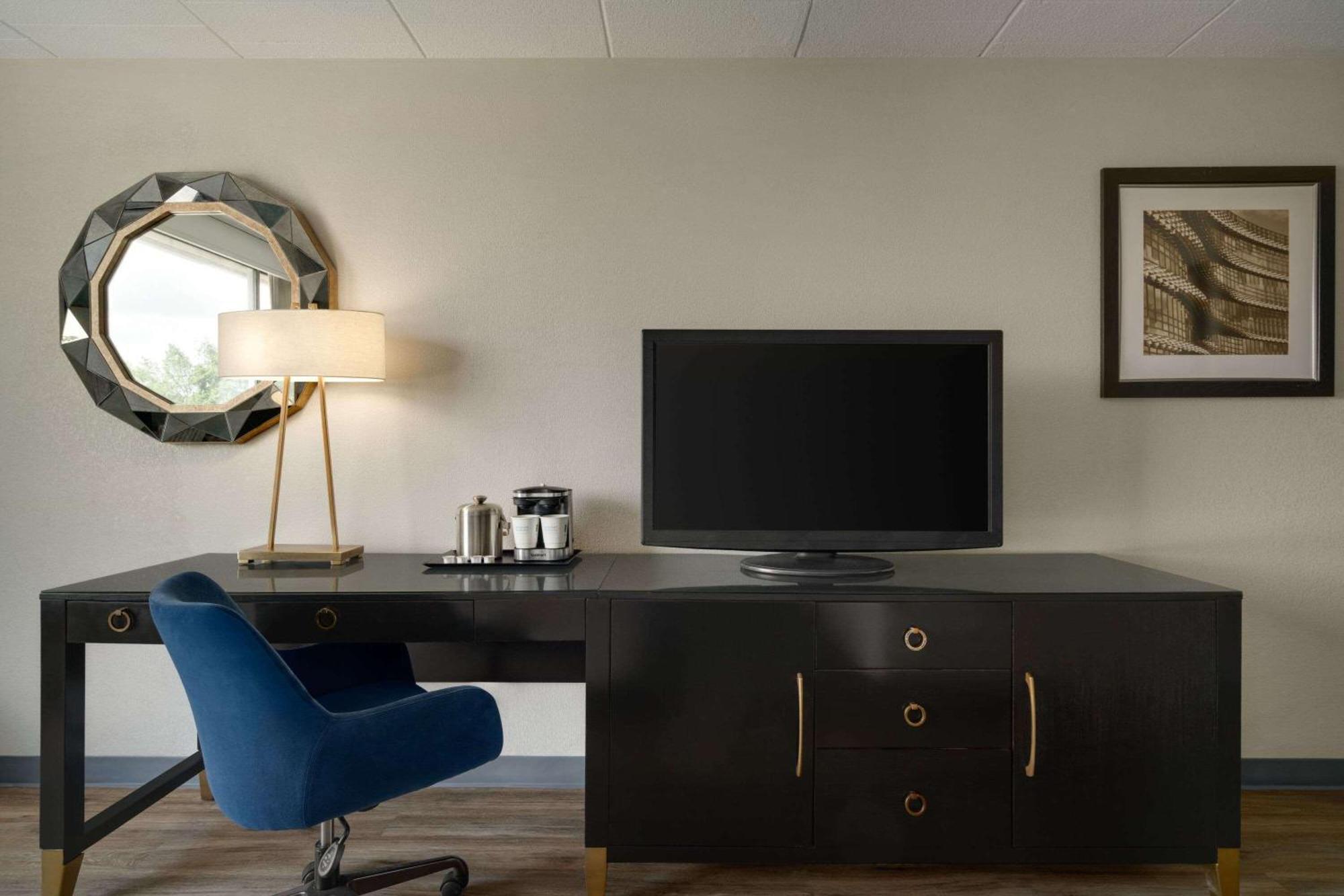 Wyndham Garden Inn Pittsburgh Airport Робінсон-Тауншип Екстер'єр фото