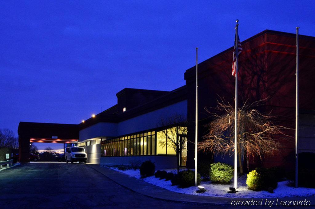 Wyndham Garden Inn Pittsburgh Airport Робінсон-Тауншип Екстер'єр фото