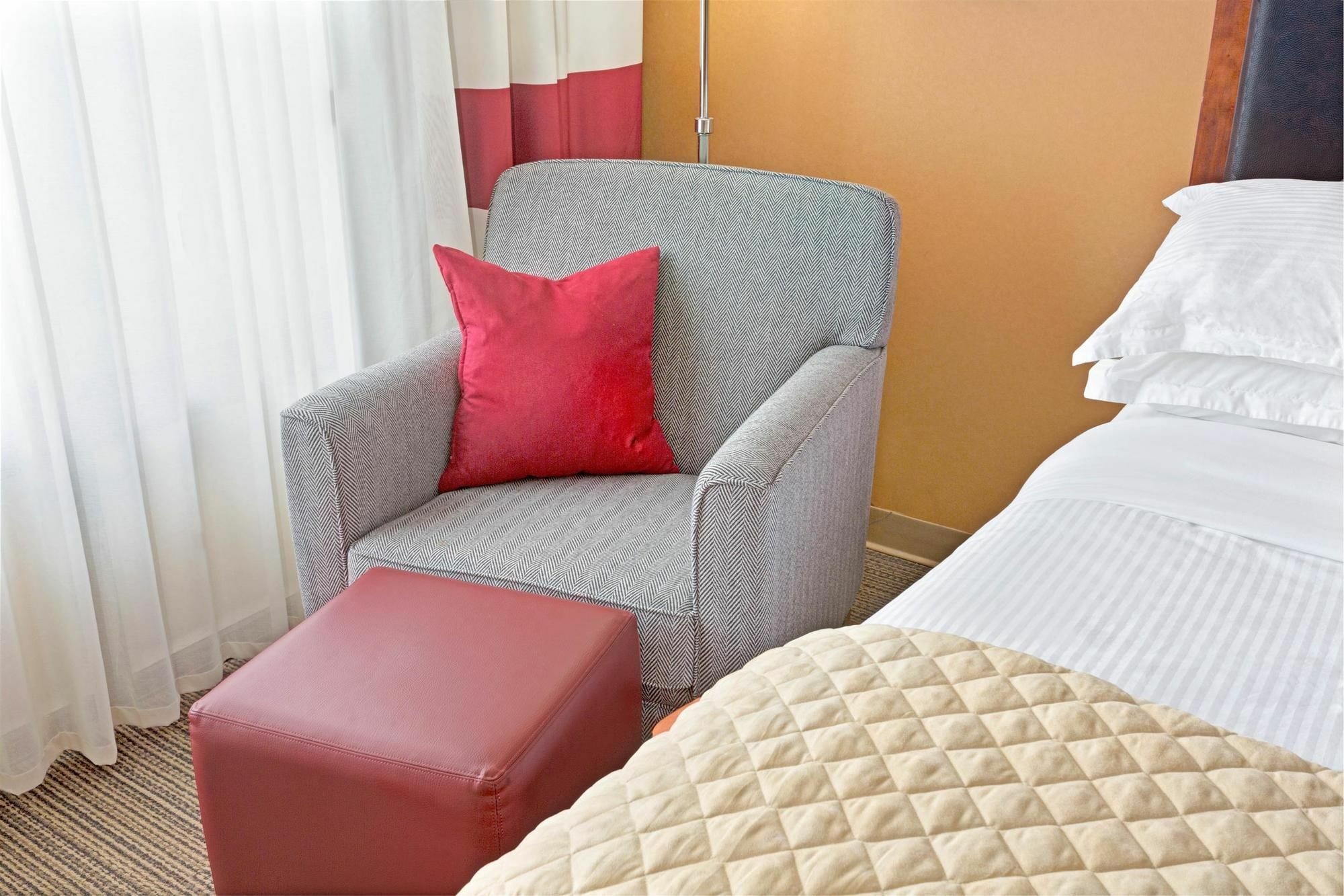 Wyndham Garden Inn Pittsburgh Airport Робінсон-Тауншип Екстер'єр фото